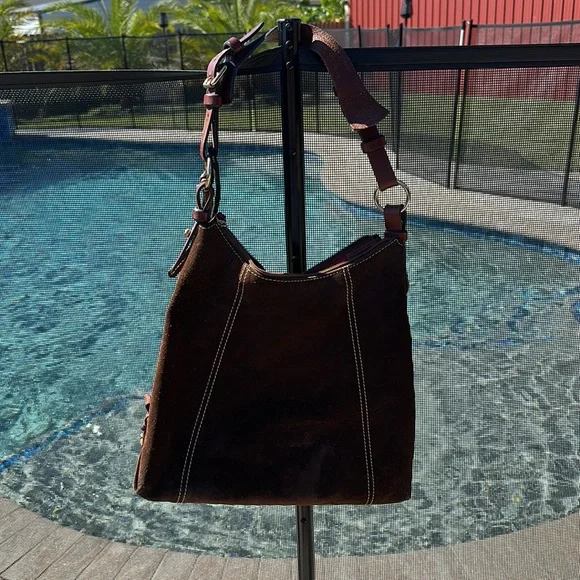 Dooney and Burke suede brown hand bag - Picture 2 of 5